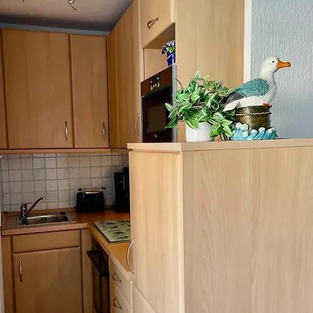 Kleine Moewe , Mit Zwei Separaten Schlafzimmern Heiligenhafen